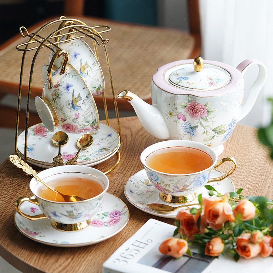 "Luxury Bone China Afternoon Tea Set for One (European Small Luxury) English Low Tea Teapot, Cup & Saucer Set, Exquisite High-End Porcelain Coffee & Tea Service for Elegant Home Entertaining"