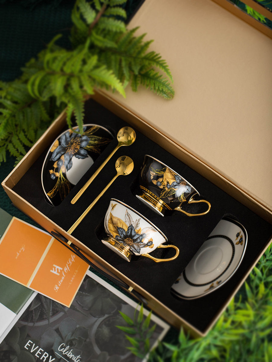 Vintage Luxury Bone China Coffee Mug & Saucer Set, Elegant Ceramic Couple Cups with Gold Trim, Gift Box for Afternoon Tea, Retro Wedding & Housewarming Present