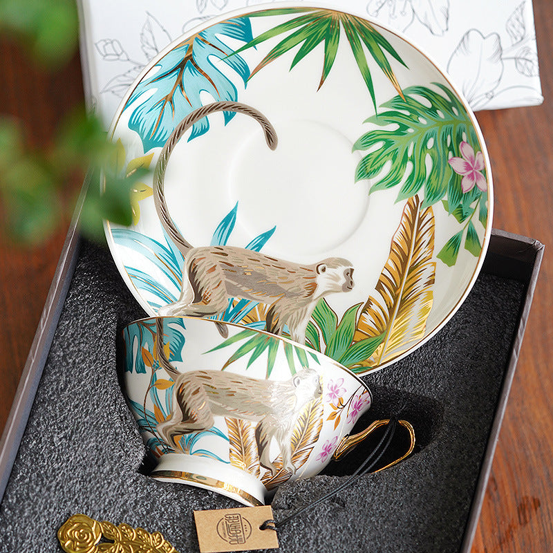 Luxury Bohemian Style Coffee Mug Set, Ceramic Tea Cups and Saucers for Couples Gift, Forest Animal Series Floral Design, Elegant English Afternoon Tea European Style Bone China Set
