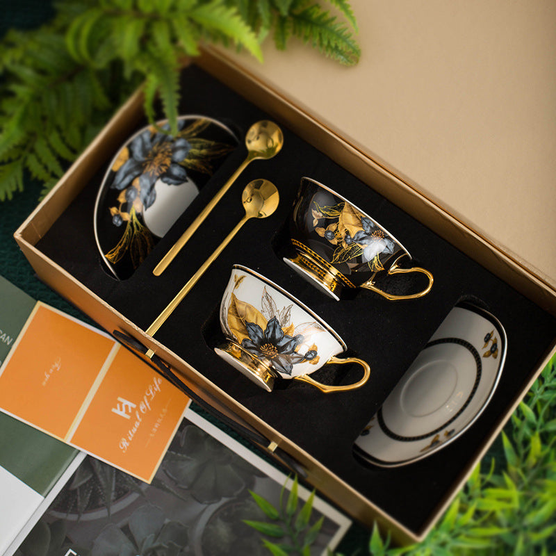 Vintage Luxury Bone China Coffee Mug & Saucer Set, Elegant Ceramic Couple Cups with Gold Trim, Gift Box for Afternoon Tea, Retro Wedding & Housewarming Present