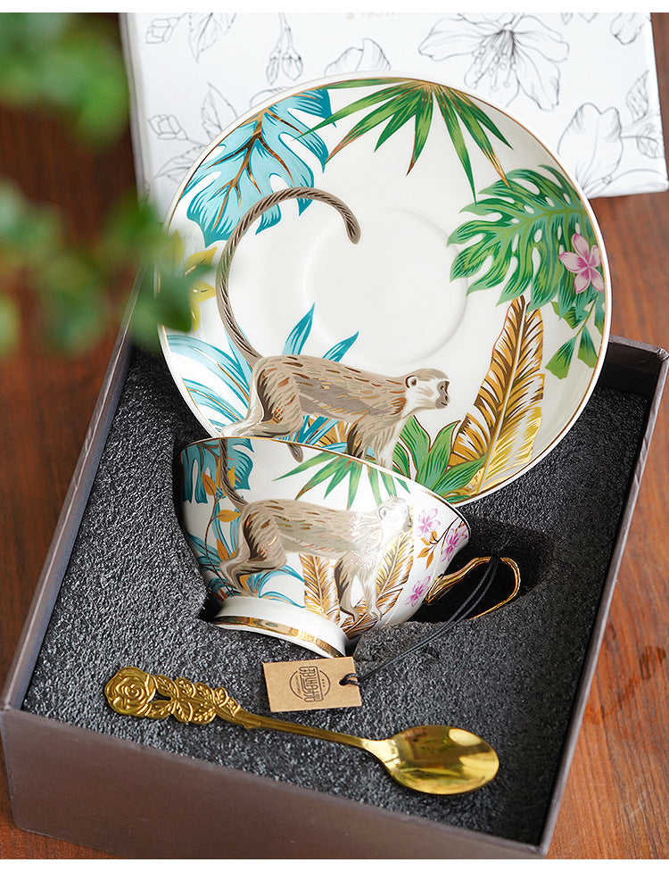 Luxury Bohemian Style Coffee Mug Set, Ceramic Tea Cups and Saucers for Couples Gift, Forest Animal Series Floral Design, Elegant English Afternoon Tea European Style Bone China Set