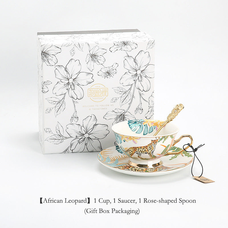 Luxury Bohemian Style Coffee Mug Set, Ceramic Tea Cups and Saucers for Couples Gift, Forest Animal Series Floral Design, Elegant English Afternoon Tea European Style Bone China Set