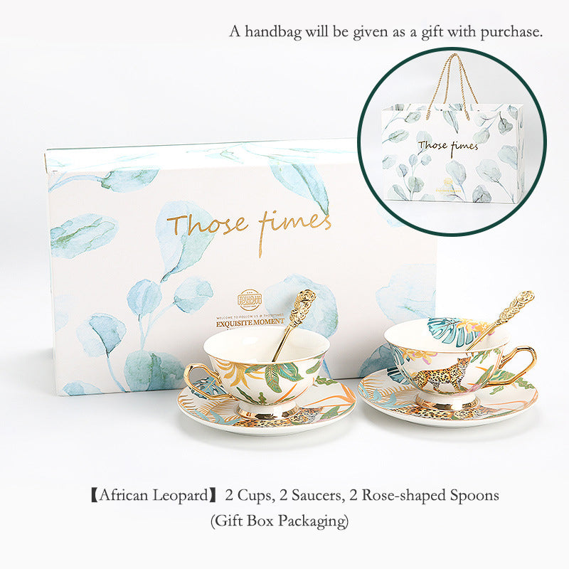 Luxury Bohemian Style Coffee Mug Set, Ceramic Tea Cups and Saucers for Couples Gift, Forest Animal Series Floral Design, Elegant English Afternoon Tea European Style Bone China Set