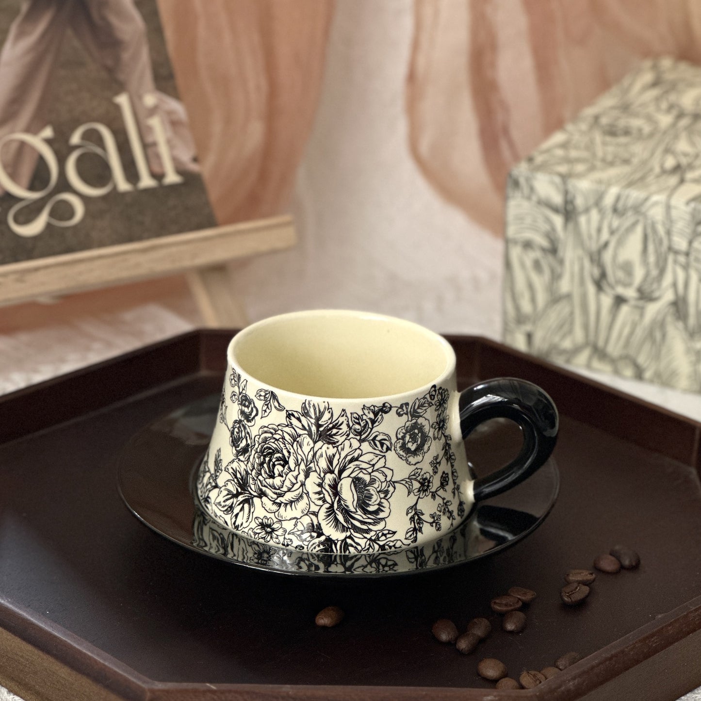 Floral Garden Ceramic Coffee Mug & Saucer Set, Hand-Painted Tea Cup with Gift Box for Women, Elegant Bone China Cup, Luxury Wedding & Housewarming Present